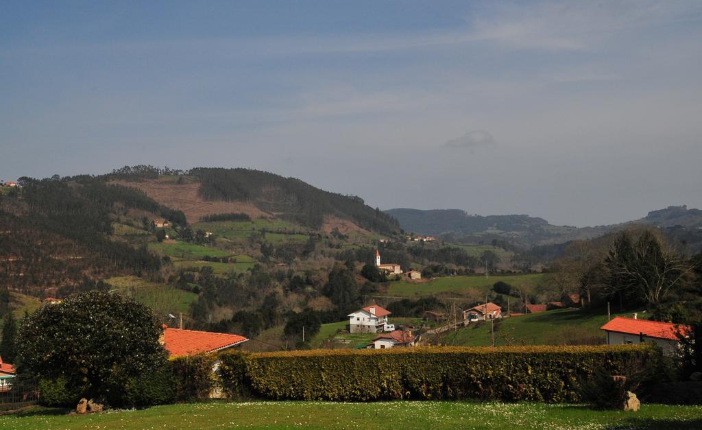 منزل الضيف Miravalles  في Casa Rural Llugaron I المظهر الخارجي الصورة